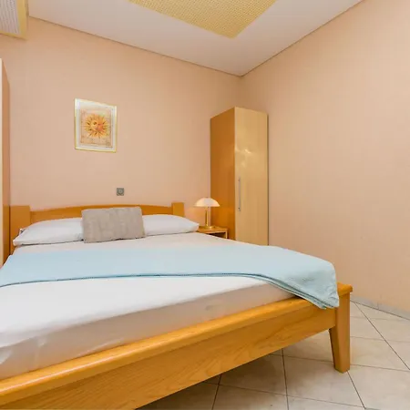 Tonko Apartament Duće
